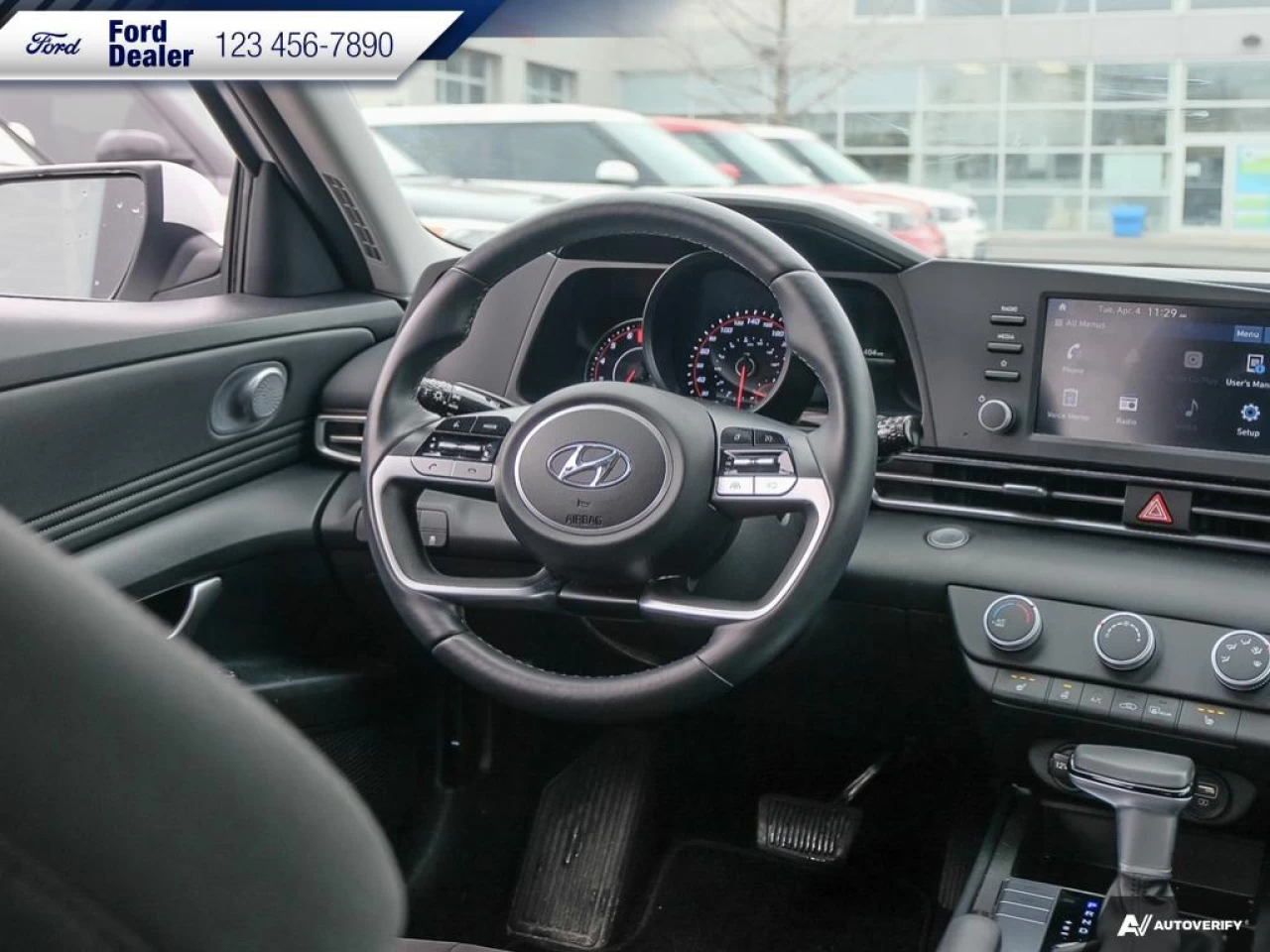 2022 Hyundai Elantra Preferred Image principale