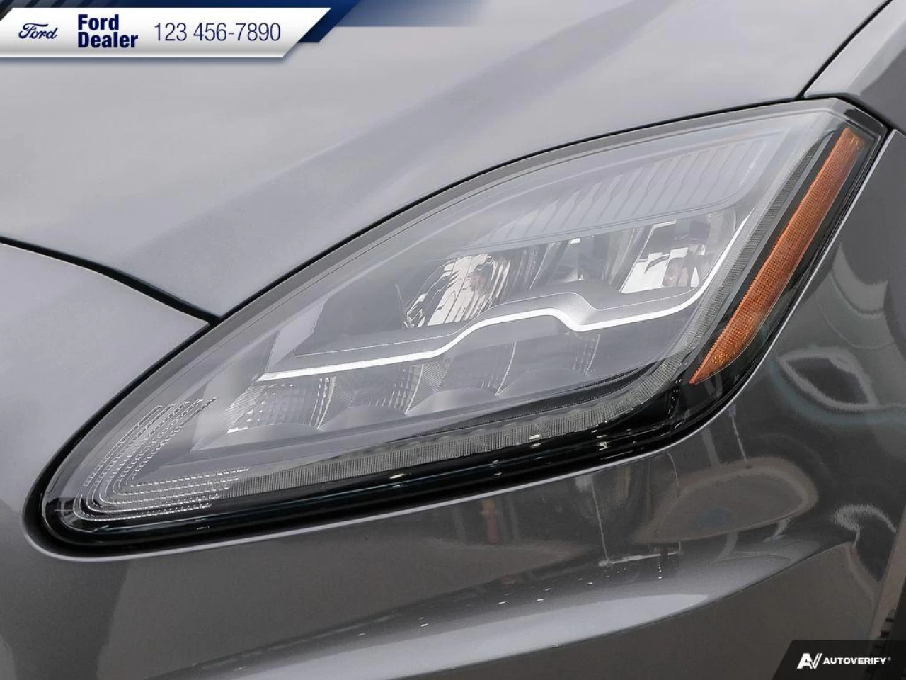 2020 Jaguar E-Pace Checkered Flag Image principale